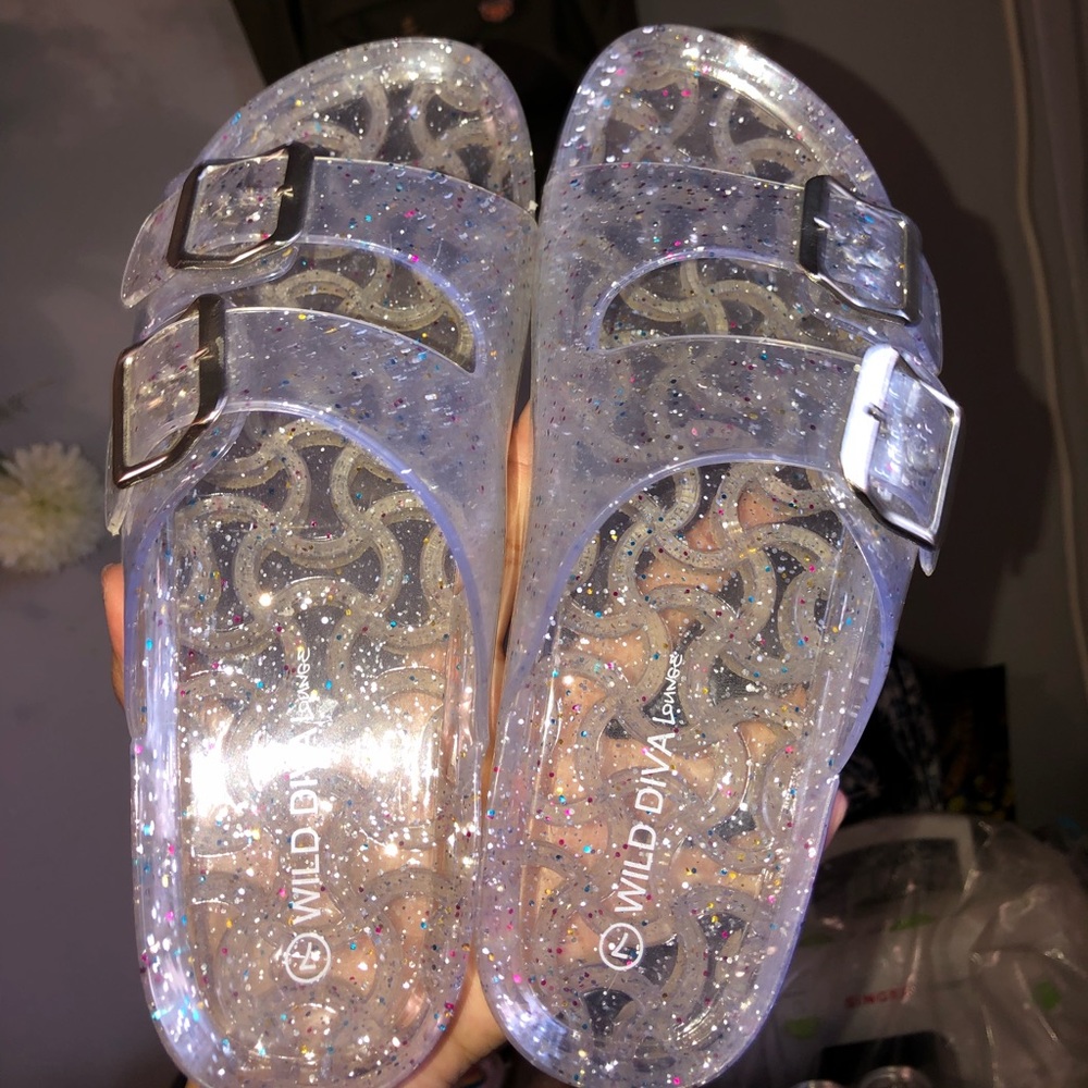 Clear Glitter Gummy Sandals ✨